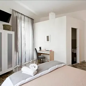 Bb Essenze 3*, Palermo Italia